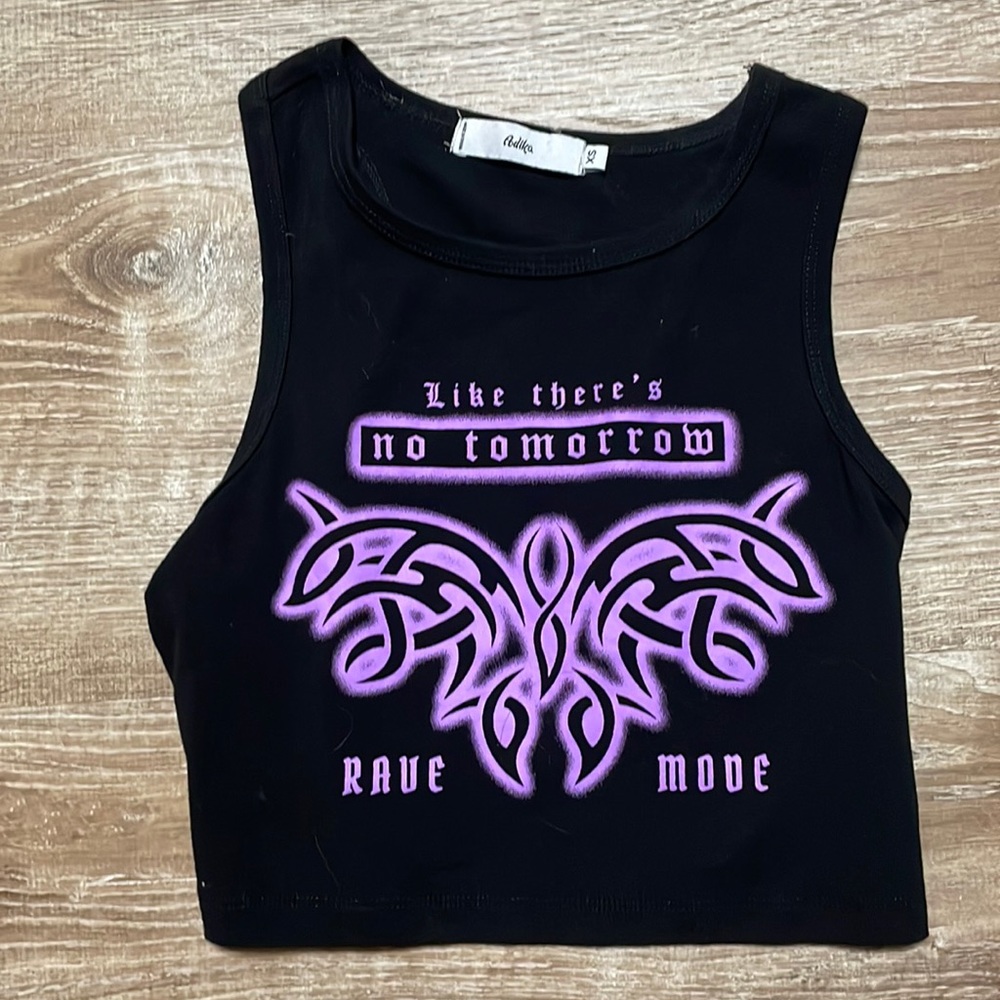 Like there’s no tomorrow black top